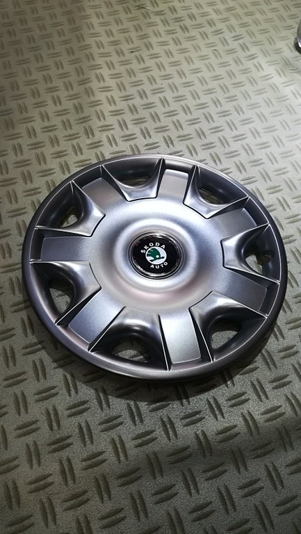Capace Skoda r15 la set de 4 bucati cod 301
