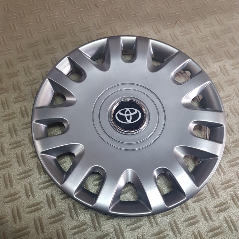 Capace Toyota r15 la set de 4 bucati cod 333