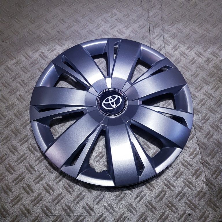 Capace Toyota r16 la set de 4 bucati cod 411