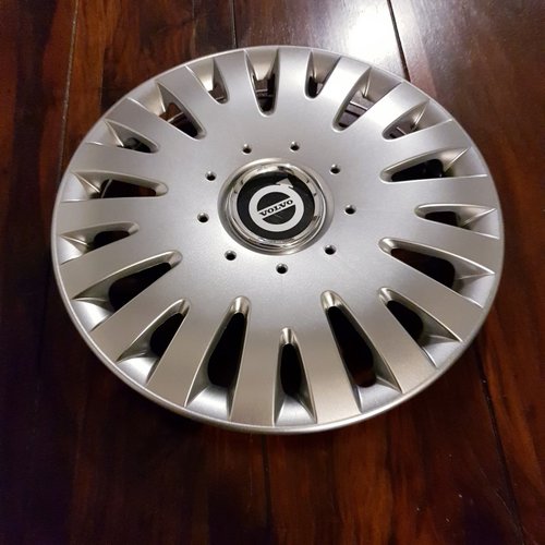 Capace Volvo r14 la set de 4 bucati cod 211