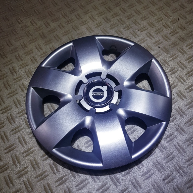 Capace Volvo r14 la set de 4 bucati cod 214