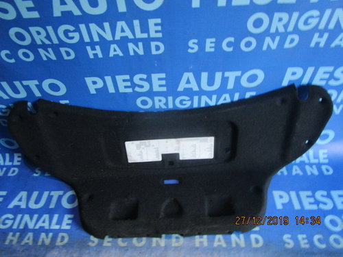 Capitonaj capota BMW E60 2004; 7072070