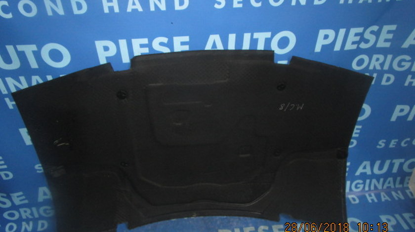 Capitonaj capota Mercedes C220 W202