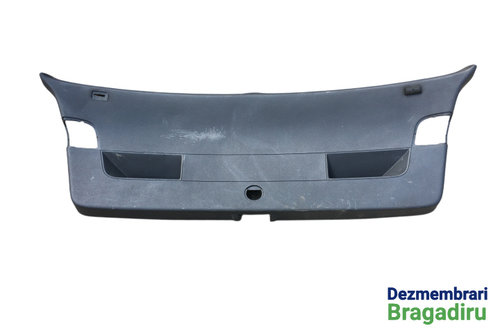 Capitonaj haion Cod: 1K6867601D 1K6867601D Volkswagen VW Golf 5 [2003 - 2009] Hatchback 3-usi 1.9 TD...