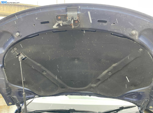 Capitonaj Material Antifonare de pe Capota Motor Volkswagen Passat CC 2008 - 2012