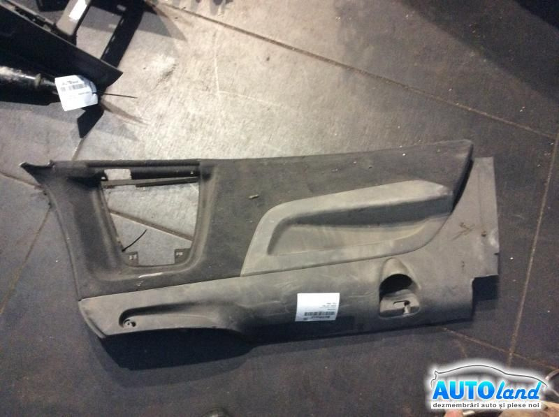 Capitonaj Portbagaj Dreapta Audi Q7 4L 2006
