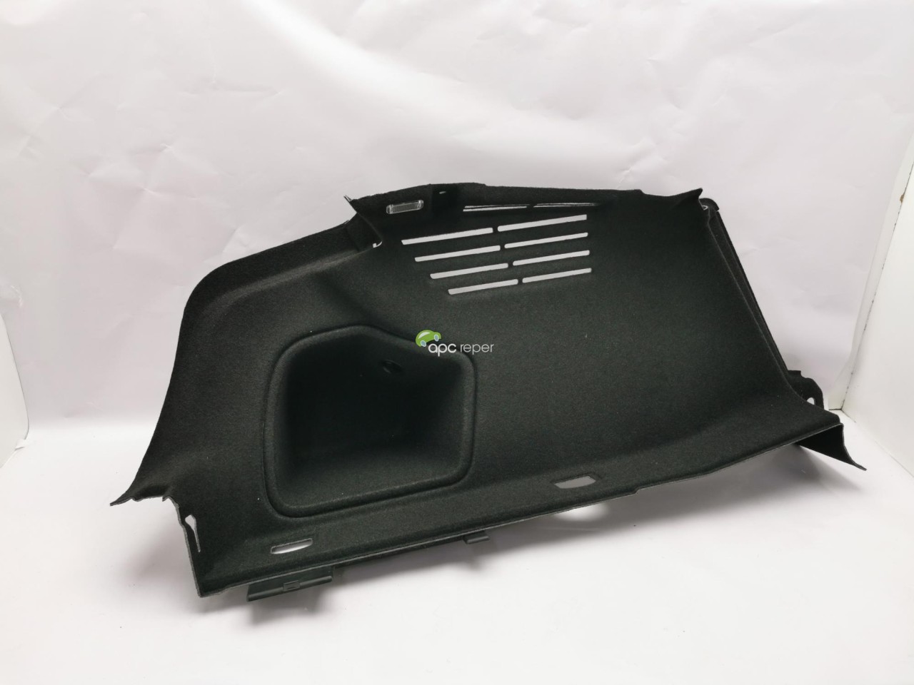 Capitonaj portbagaj stanga Original Audi A4 B9 8W Sedan - Cod: 8W5863879B