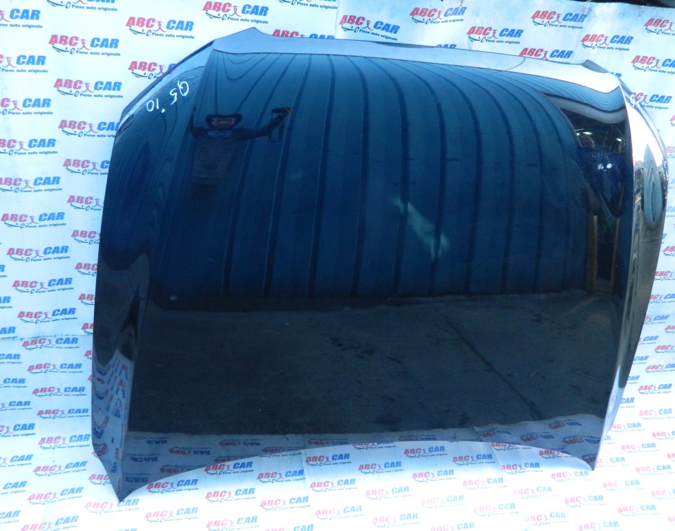 Capota fata Audi Q5 8R model 2010 cu defecte