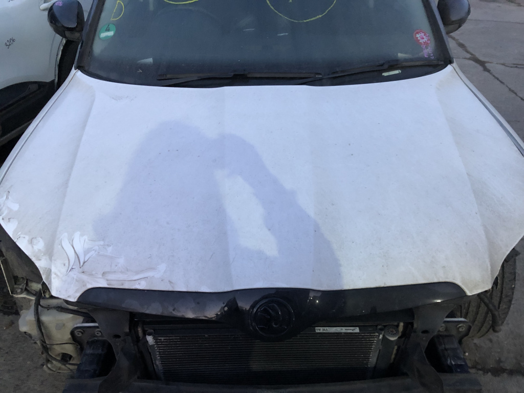 Capota fata Skoda Yeti 2.0 Motorina 2012, +BALAMALE