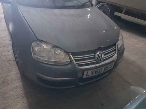Capota motor cod culoare ld7x vw golf 5 variant