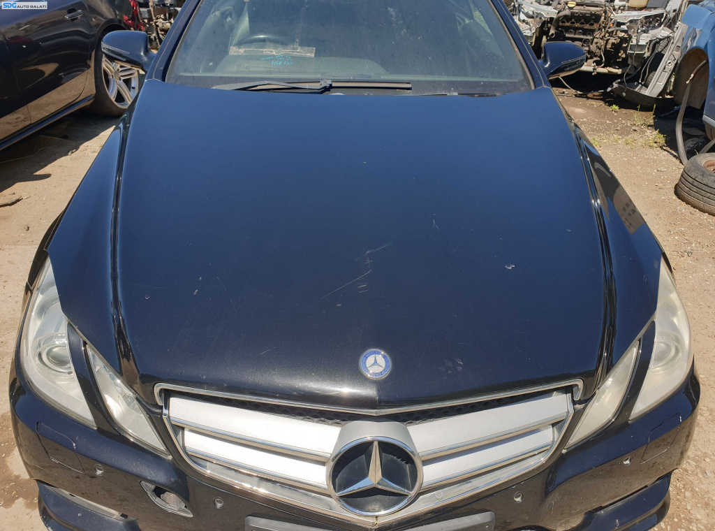 Capota Motor Mercedes Clasa E Class Coupe Cabrio W207 A207 C207 E180 E200 E220 E250 E320 NFL Non Facelift 2009 - 2013 Culoare C197 197 [K5560]