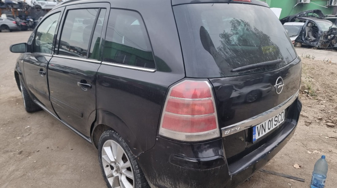 Capota Opel Zafira B 2007 7 locuri 1.9 cdti