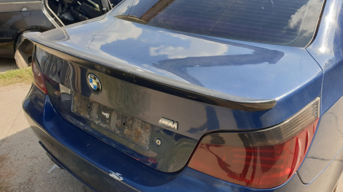 Capota Portbagaj Dezechipata cu Lip Eleron M Sport Tuning BMW Seria 5 E60 530 2003 - 2010 Culoare Mysticblau Metallic A07/5 (vopseaua prezinta mici defecte) [C1217]