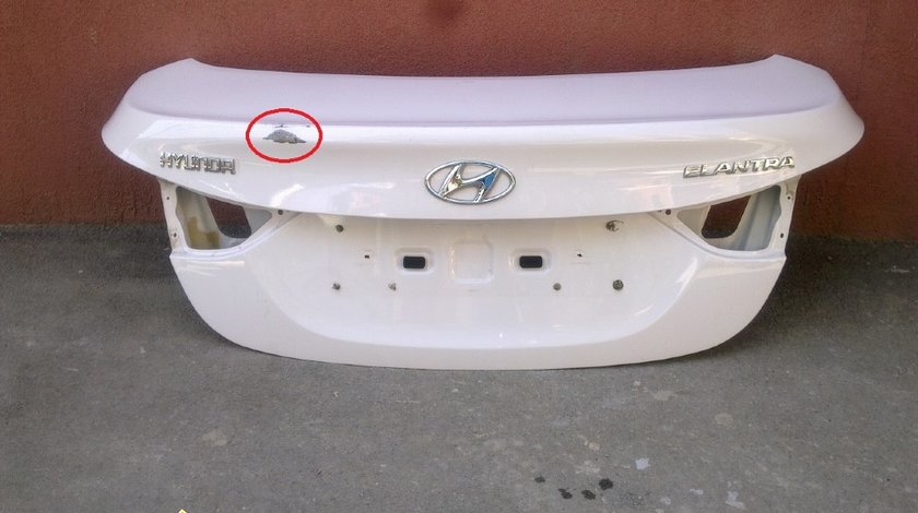 Capota portbagaj hyundai elantra 2013