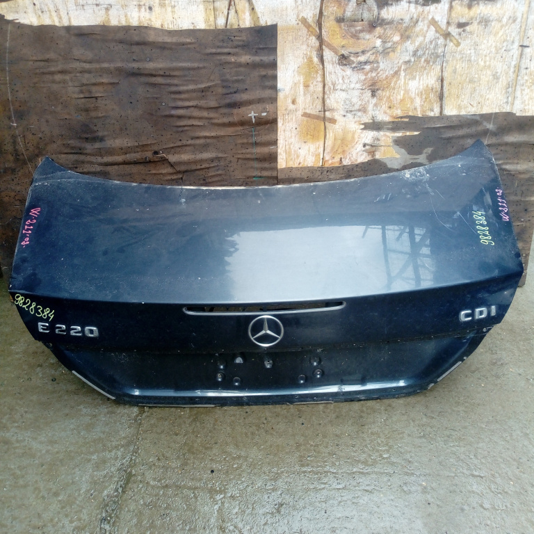 Capota Portbagaj Mercedes-Benz E-Class (W211) 2002-2009 Albastru Negru Sedan / Berlina