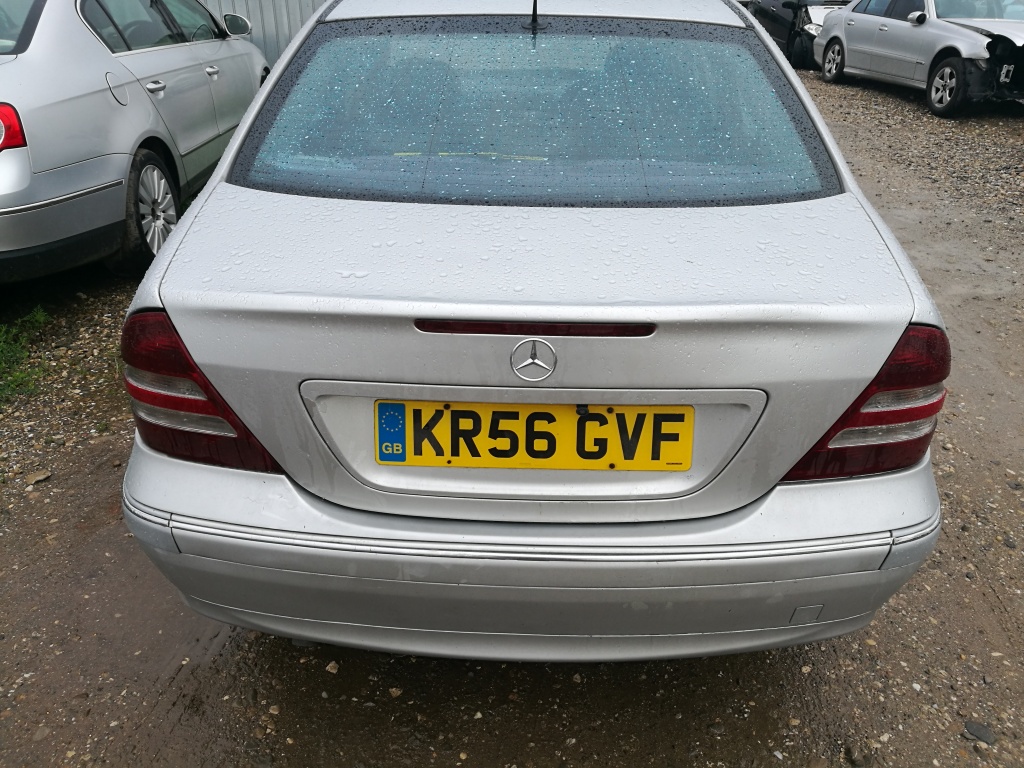 Capota portbagaj Mercedes c220 cdi w203 facelift 2003-2007