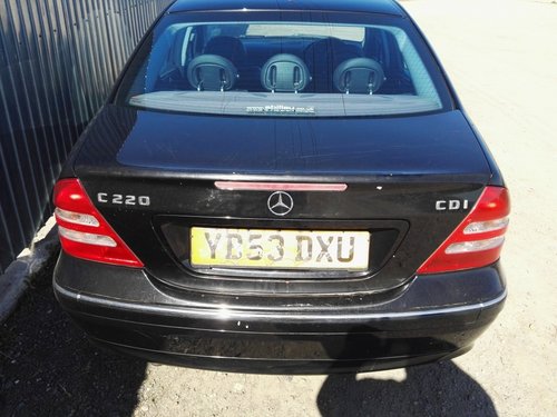 CAPOTA PORTBAGAJ MERCEDES C220 CDI W203