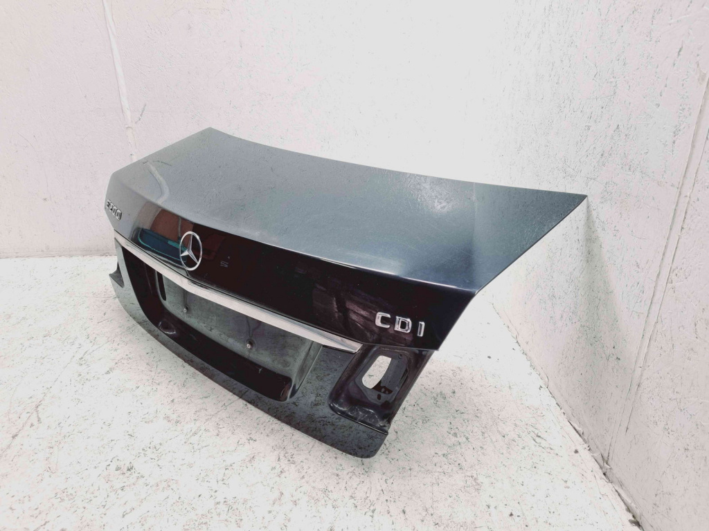 Capota portbagaj Mercedes Clasa E (W212) [Fabr 2009-2016] 197 NEGRU OBSIDIAN
