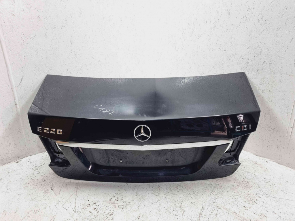 Capota portbagaj Mercedes Clasa E (W212) Facelift AMG [Fabr 2009-2016] 197 Negru Obsidian