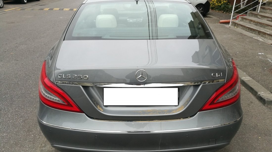 Capota portbagaj mercedes cls w218