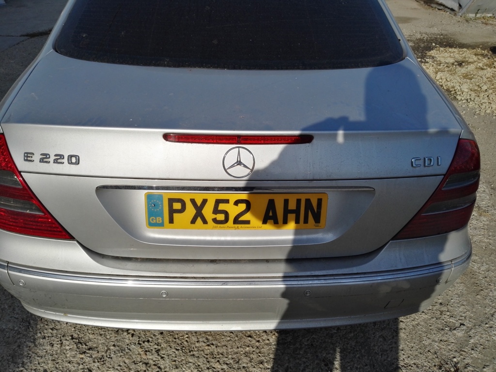 Capota portbagaj Mercedes E class w211 berlina