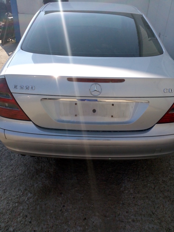 Capota portbagaj Mercedes E Class W211 culoare Argintiu