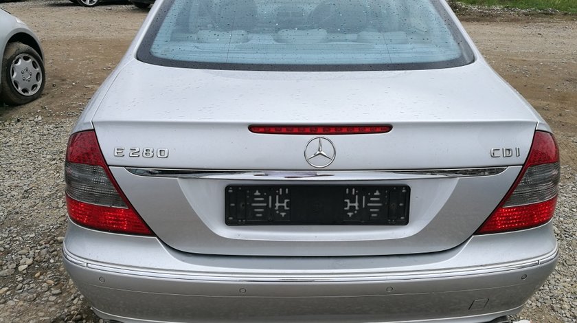 Capota portbagaj Mercedes E Classe W211 facelift 2007