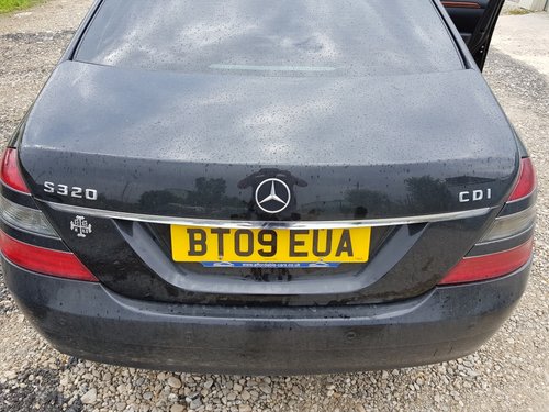 CAPOTA PORTBAGAJ MERCEDES W221 S-CLASS