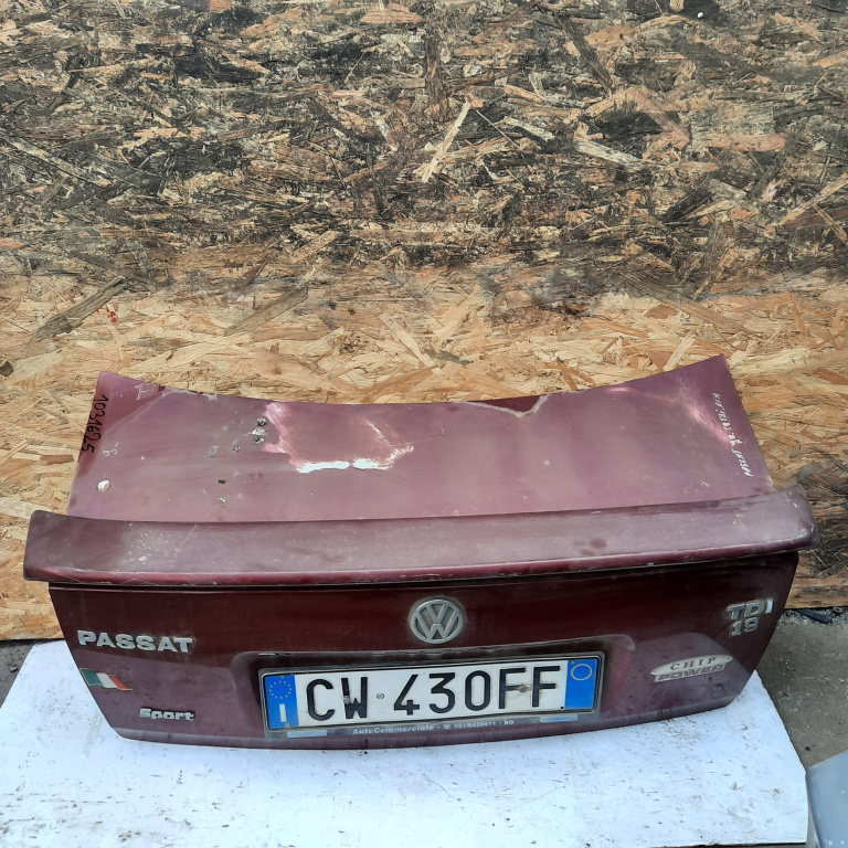 Capota Portbagaj Rosu VW PASSAT B5, B5.5 1996 - 2005