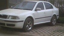 Capota portbagaj skoda octavia din 2007