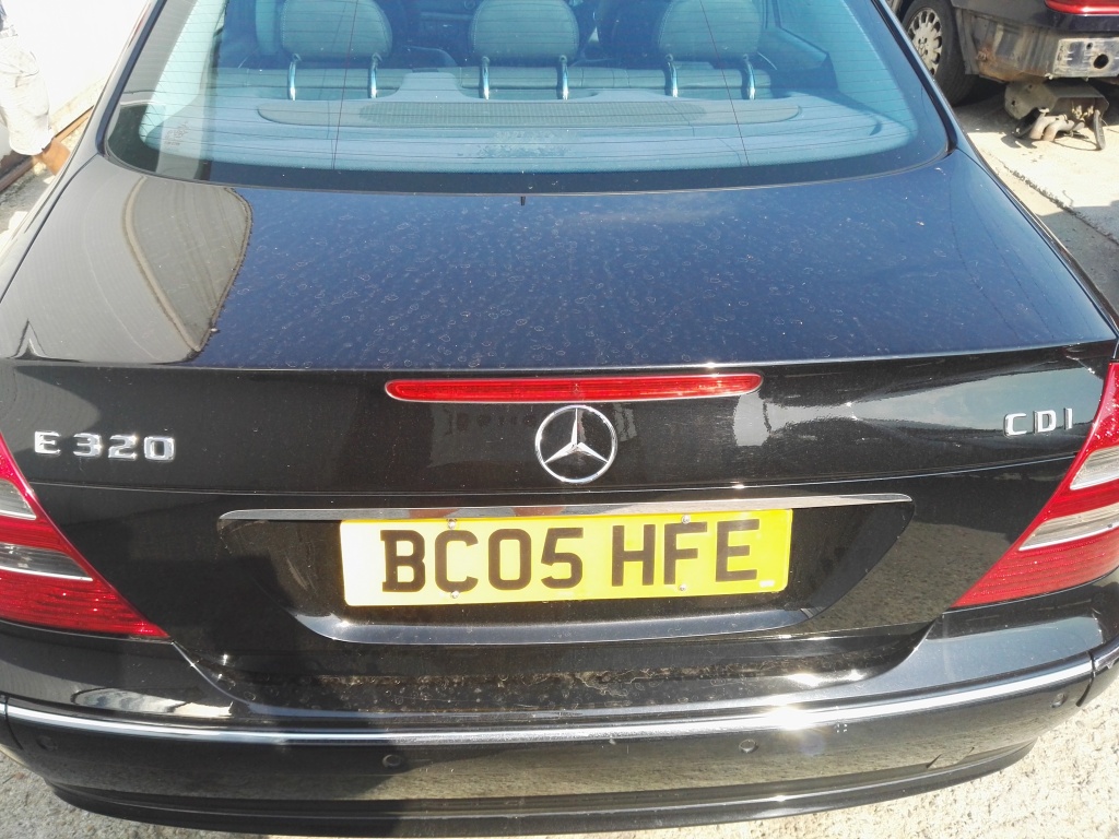 Capota portbagaj spate Mercedes E class w211