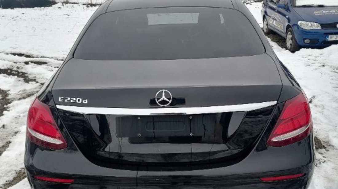 Capota portbagaj spate Mercedes E-Class W213 2016 berlina 2.0