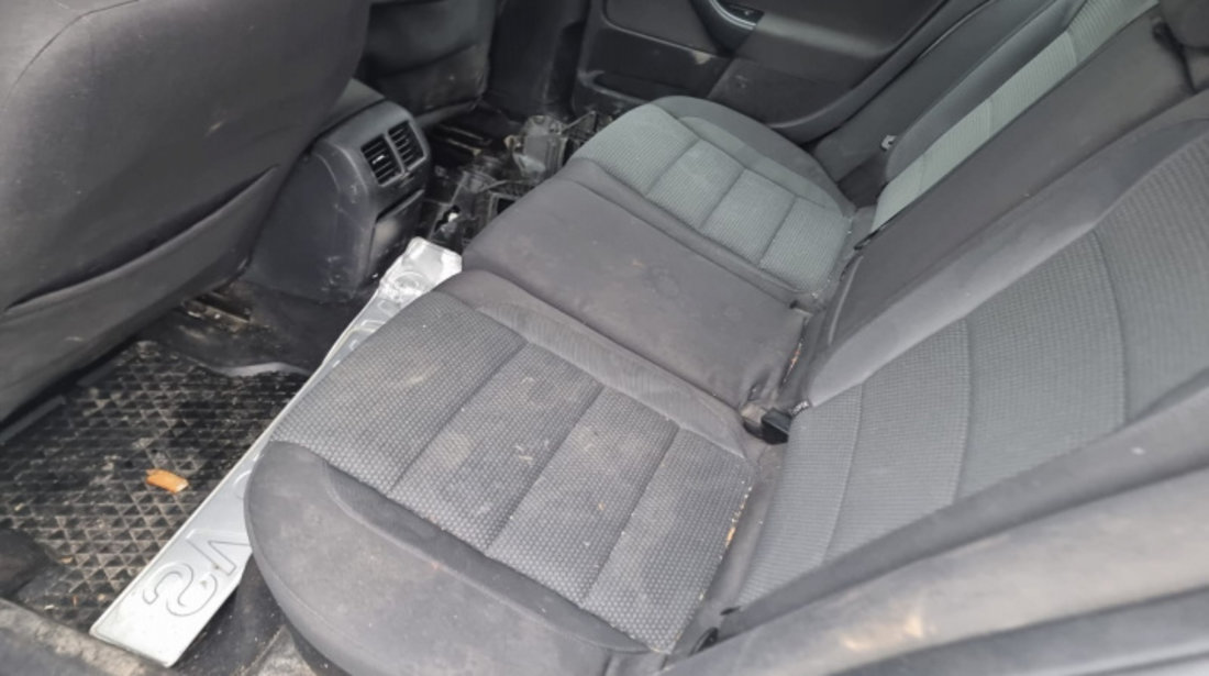 Capota portbagaj spate Volkswagen Golf 6 2011 combi/break 1.6 tdi