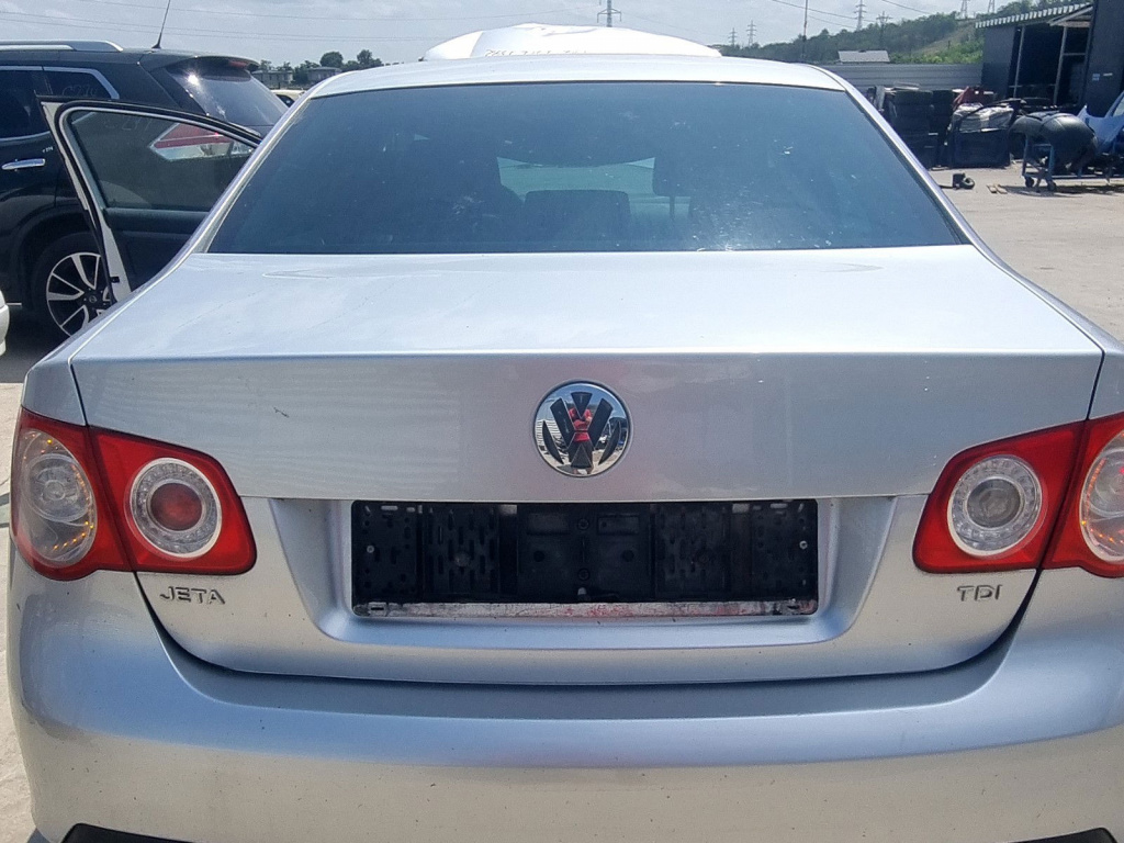 Capota portbagaj Volkswagen Jetta 3 (1K2) [Fabr 2005-2010] 1.9 TDI BXE 77KW / 105CP