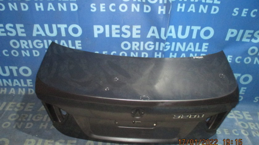 Capota spate BMW E90 2006 (lovita)