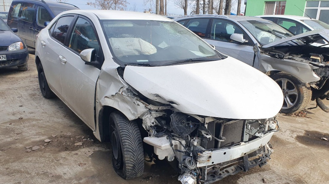 Capota Toyota Corolla 2015 berlina 1.3 benzina