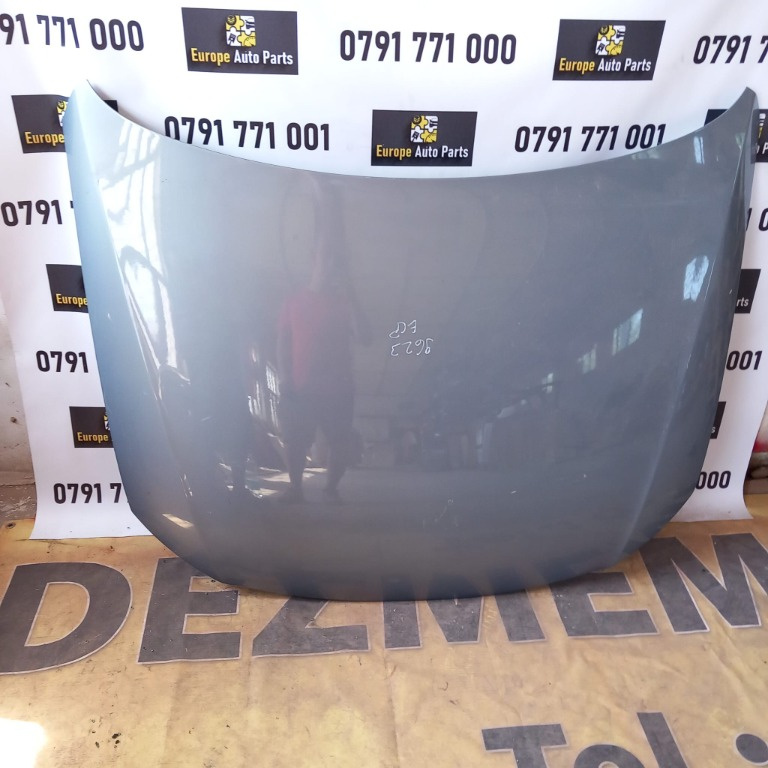 Capota Vw Passat B6 1.6 TDI cod motor CAY an 2009