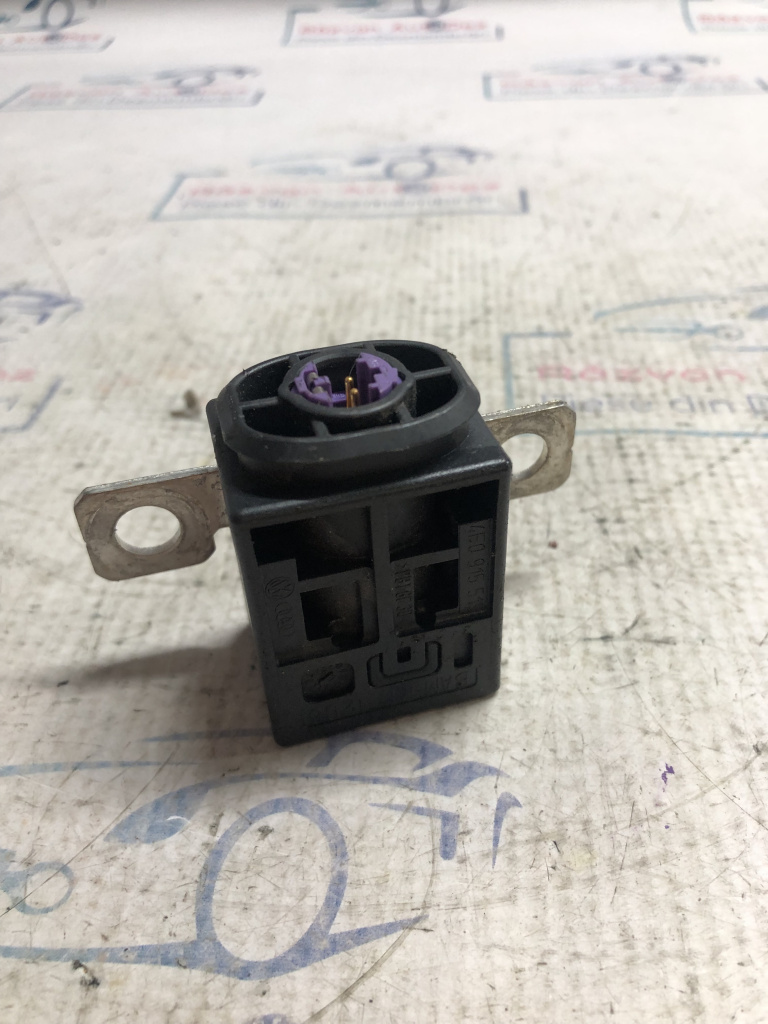 capsa baterie Audi A4 B8 2012, 4F0915519