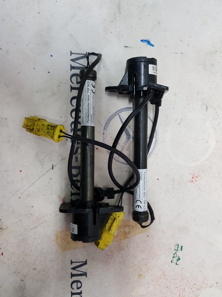 Capsa capota actuator capota stanga Mercedes ML W166 A1669060002