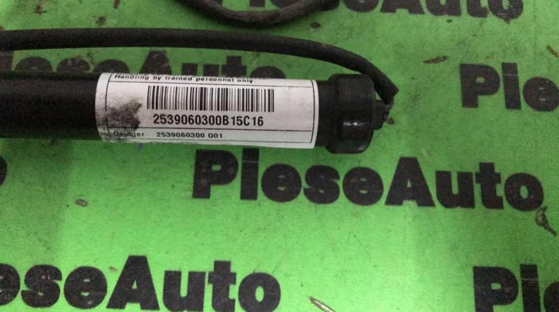 Capsa capota Mercedes GLC (X253) 06.2015 2539060300b