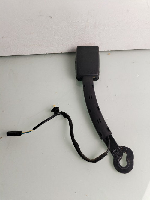 Capsa centura dreapta cu senzor Skoda Octavia 3 5G4857756E