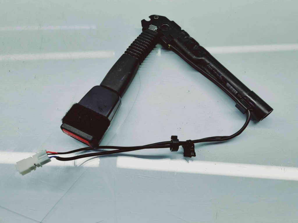 Capsa centura dreapta fata Bmw 3 (F30) [Fabr 2012-2017] 7259388