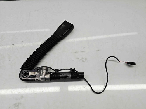Capsa centura dreapta fata Bmw 5 (E60) [Fabr 2004-2010] 7210888