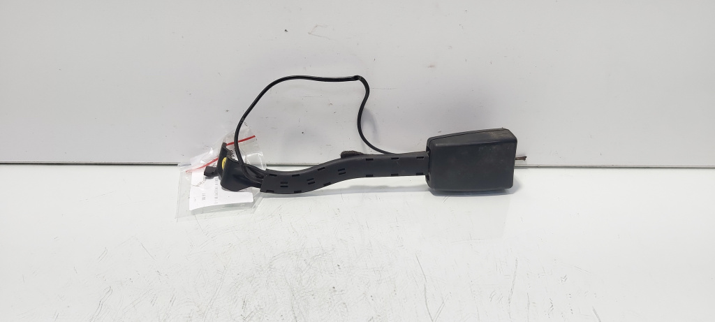 Capsa centura dreapta fata cu fir, cod 1K4857756T, Vw Golf 6 (5K1) (id:573517)