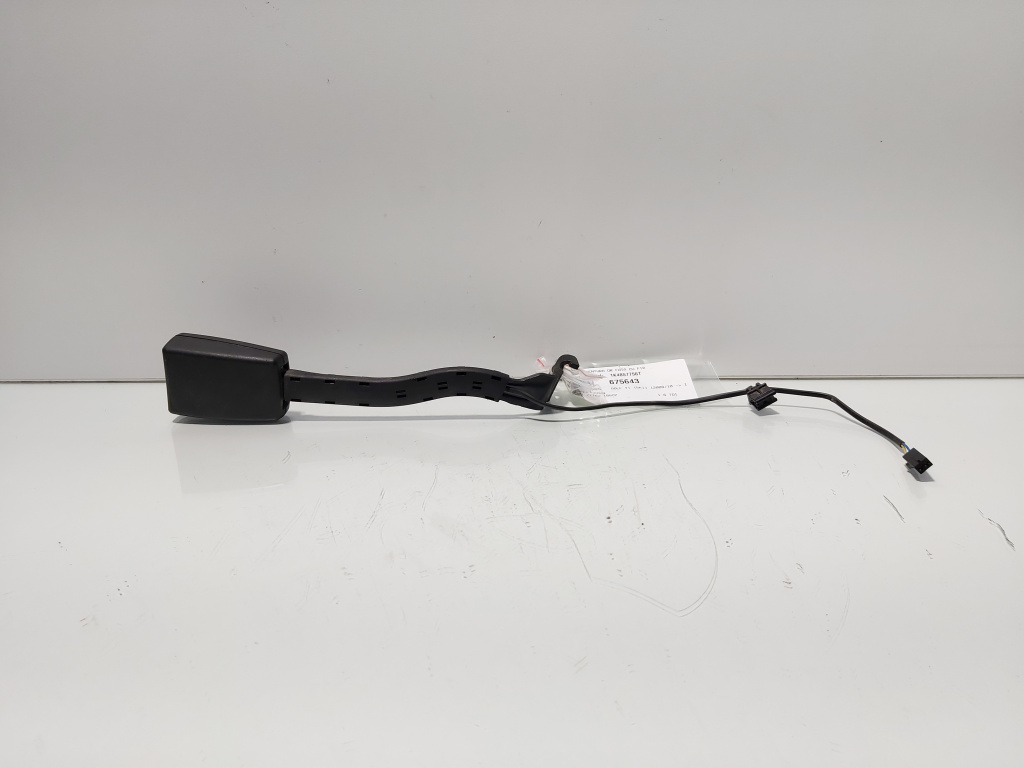 Capsa centura dreapta fata cu fir, cod 1K4857756T, VW Golf 6 (5K1) (id:675643)