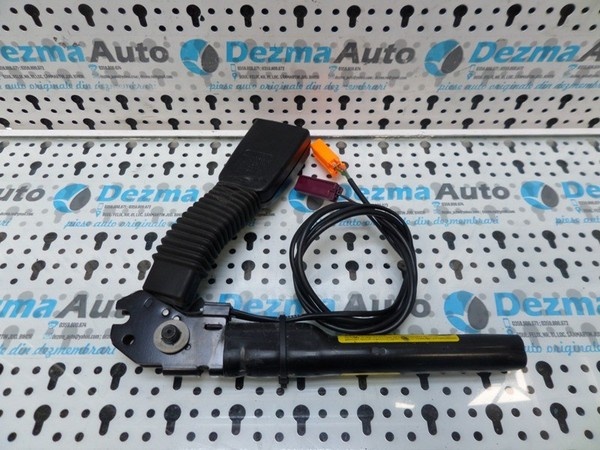 Capsa centura dreapta fata Ford Focus 2 combi (DAW_) 2004-2011﻿, 4M51-A61208-BH