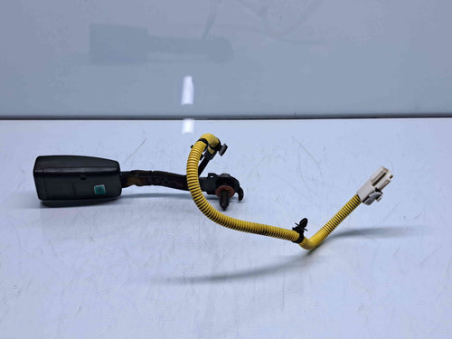 Capsa centura dreapta fata Hyundai i30 (FD) [Fabr 2007-2012] OEM