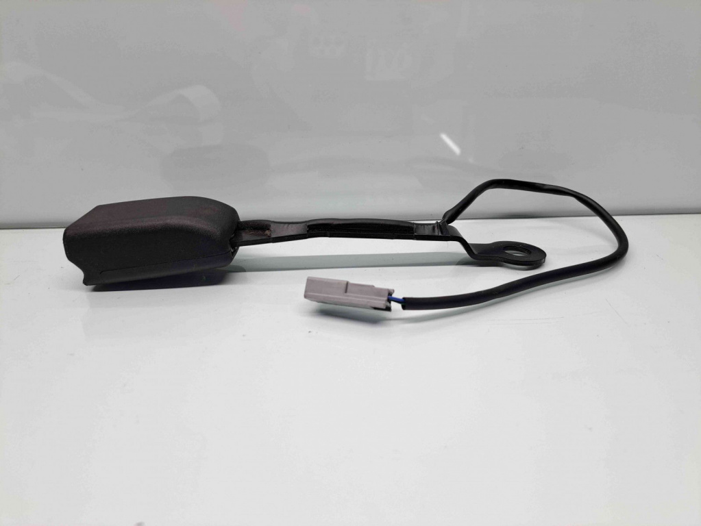Capsa centura dreapta fata MAZDA CX-5 (KE) [Fabr 2011-2016] OEM