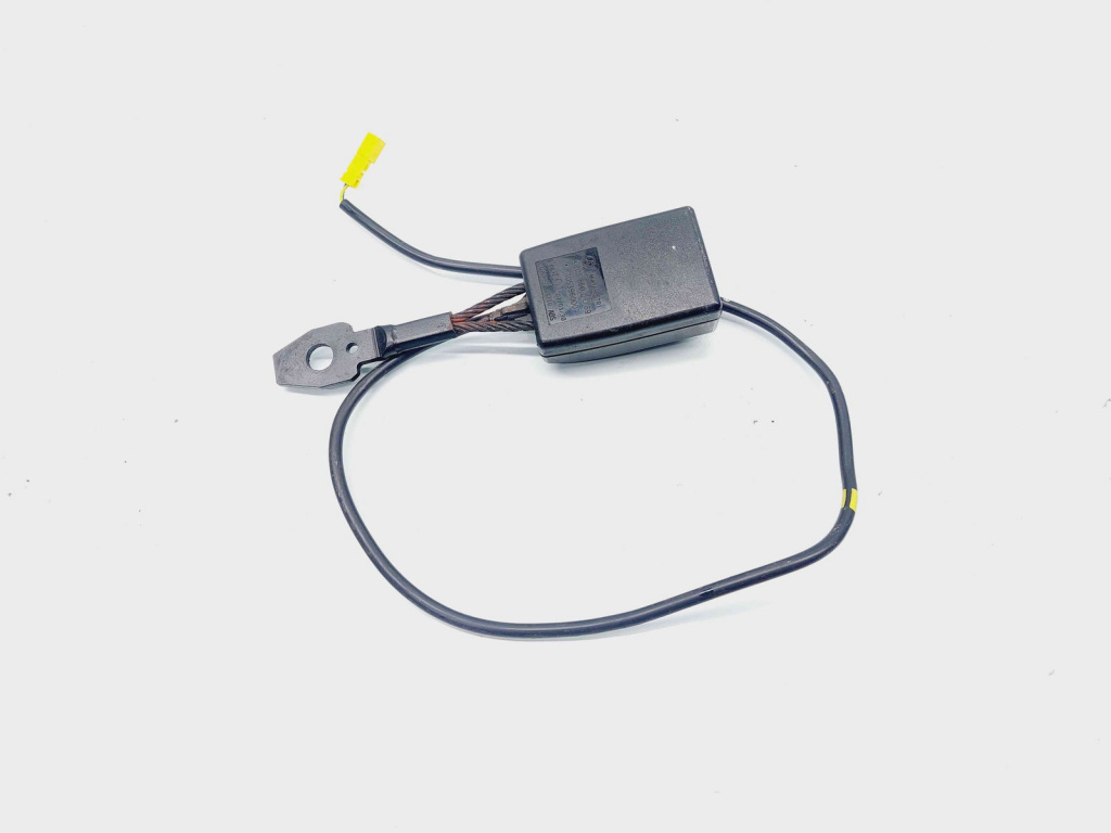 Capsa centura dreapta fata Mercedes Clasa CLK (C209) [Fabr 2002-2009] A2038602669