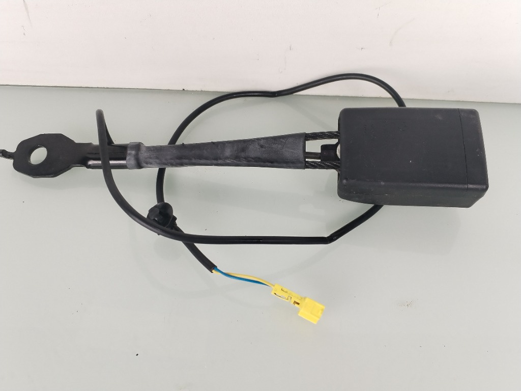 Capsa centura dreapta fata Mercedes GLA X156 A2468600169
